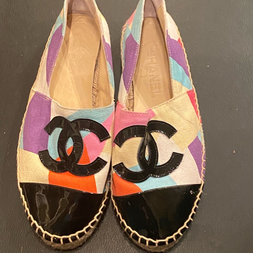 AUTHENTIC CHANEL ESPADRILLES